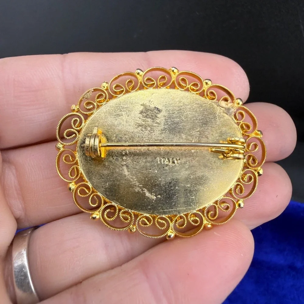 Vintage‎ Micri Mosaic Brooch Gold Tone Yellow Background Stamped Italy